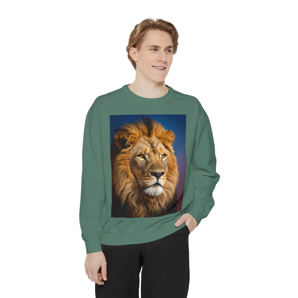 Lion Portrait Sweatshirt — Majestic Lion Graphic Crewneck