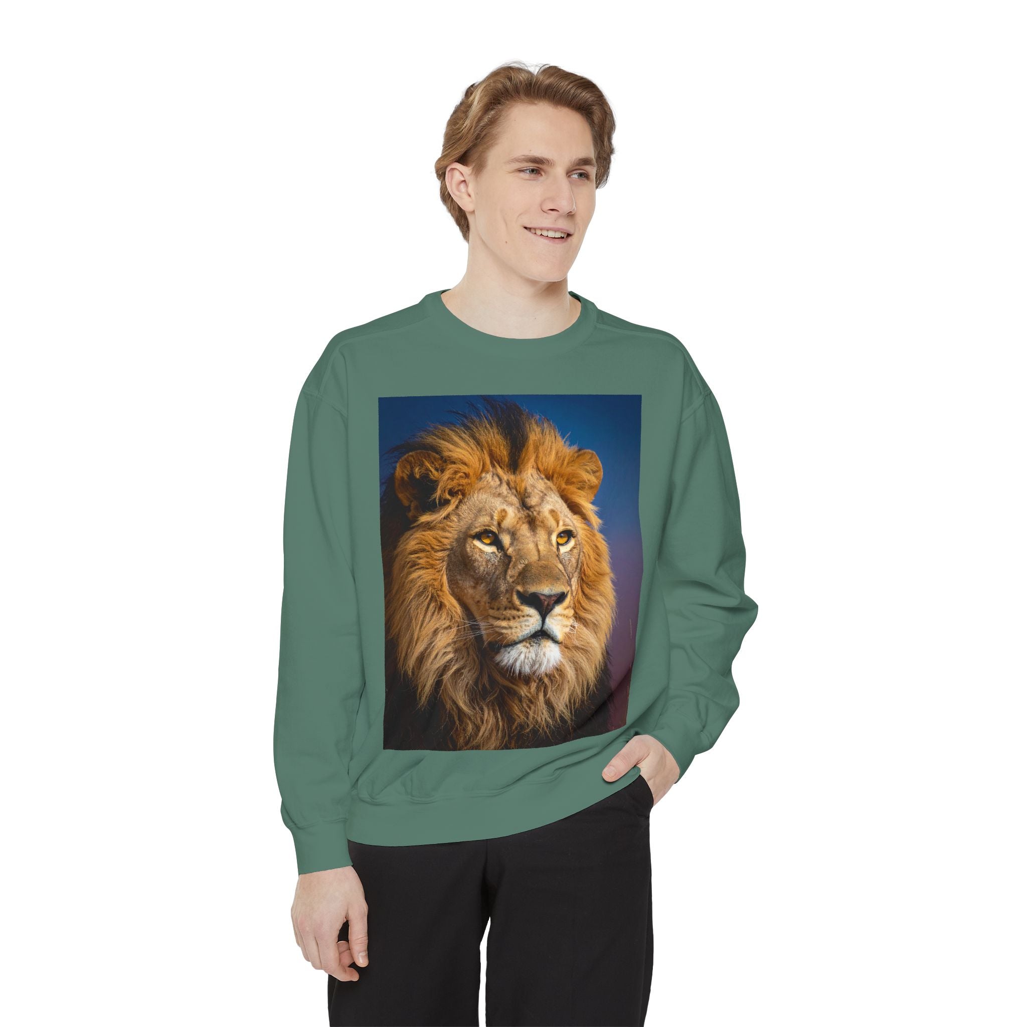 Lion Portrait Sweatshirt — Majestic Lion Graphic Crewneck