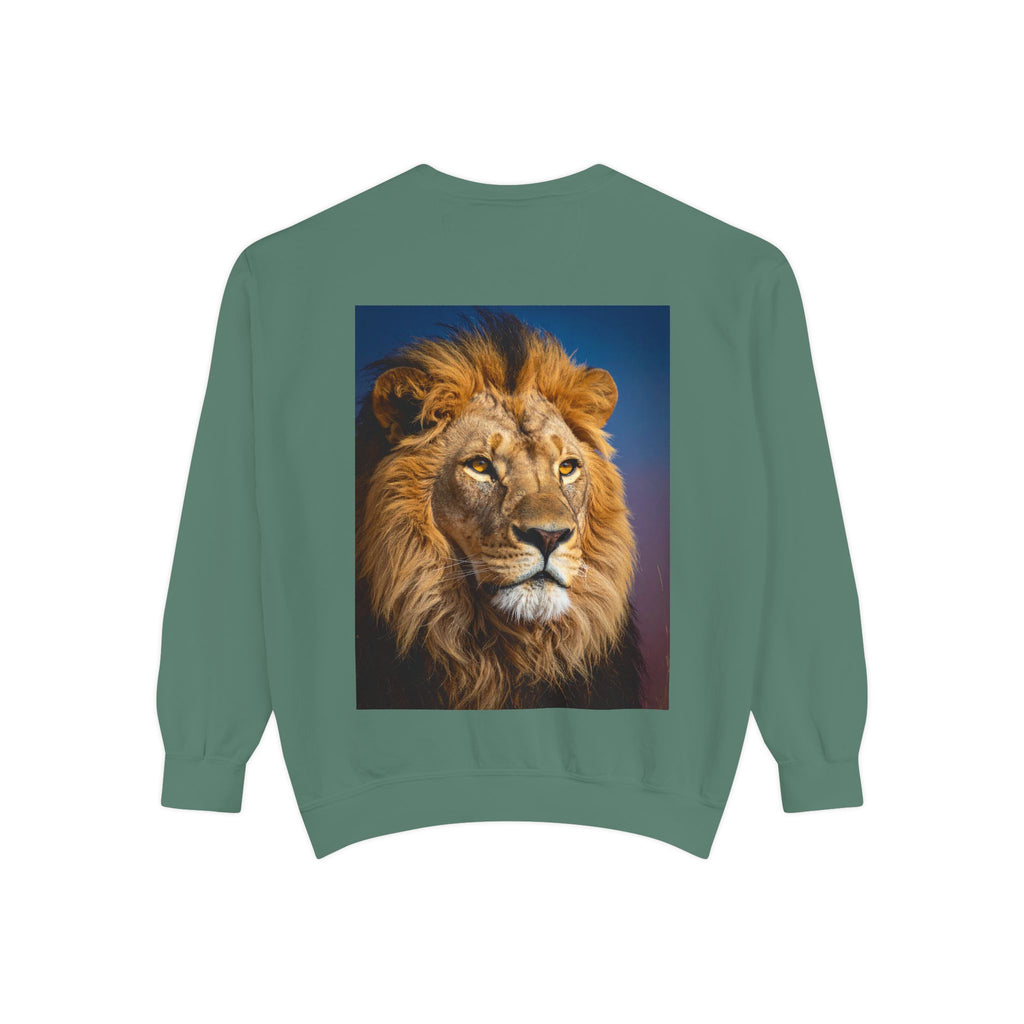 Lion Portrait Sweatshirt — Majestic Lion Graphic Crewneck