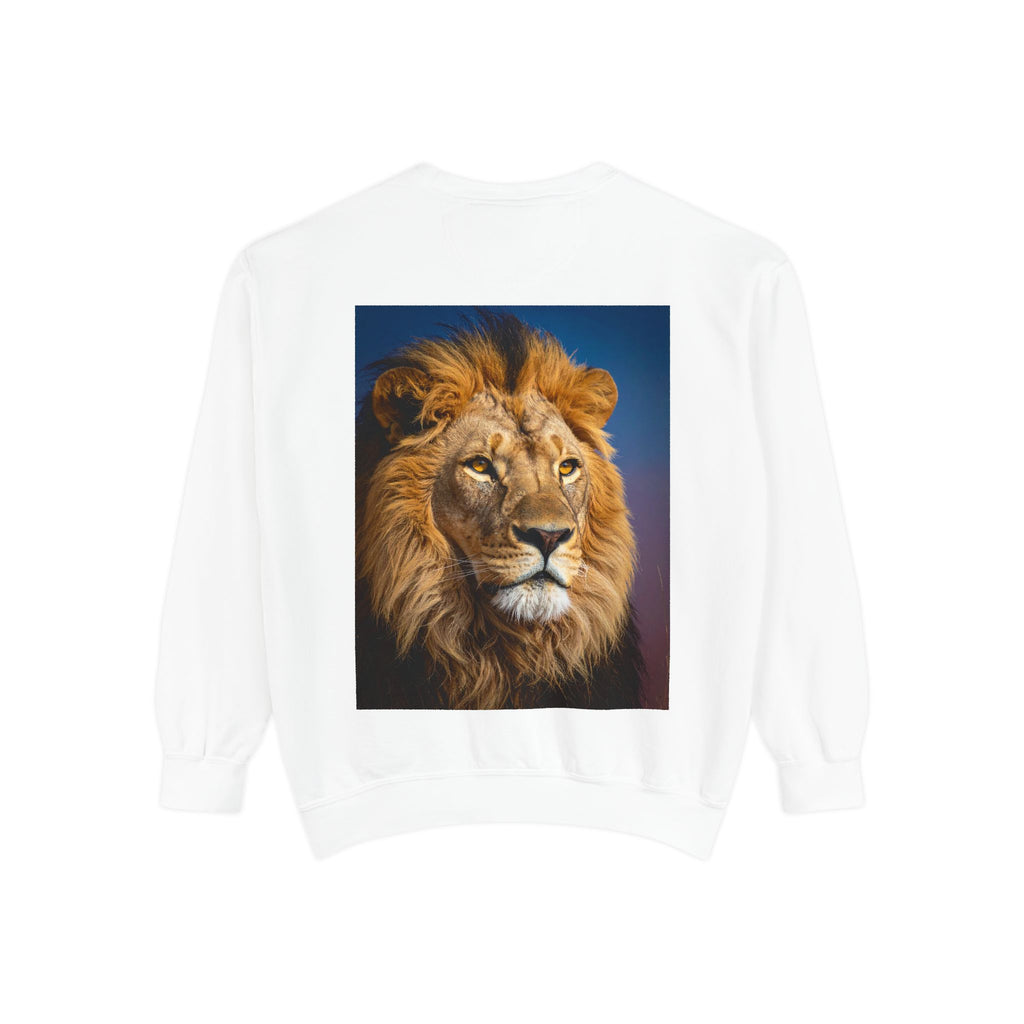 Lion Portrait Sweatshirt — Majestic Lion Graphic Crewneck